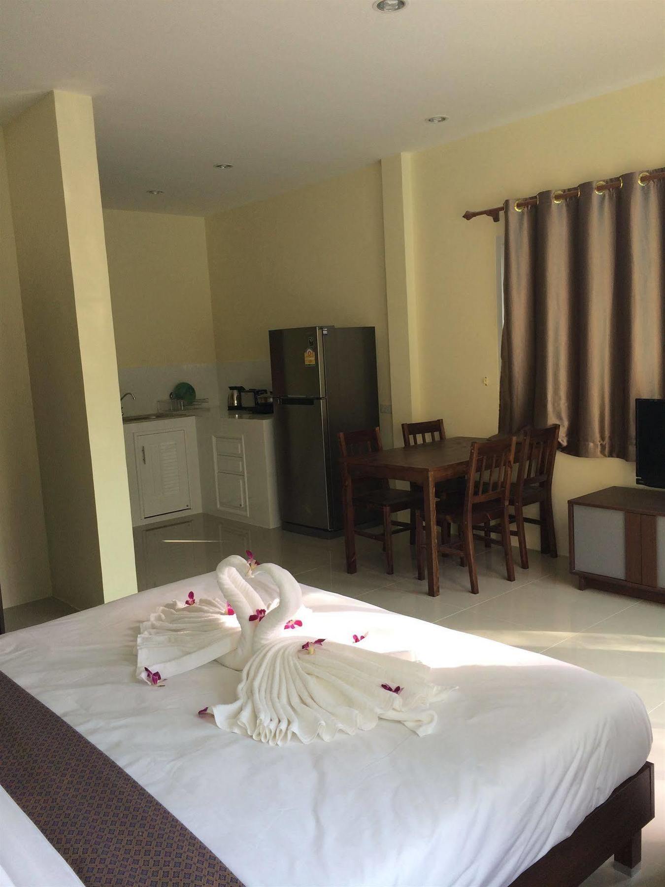 Lucky Lek Resort Rawai Eksteriør billede